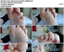 Cute Japanese toe scrunching